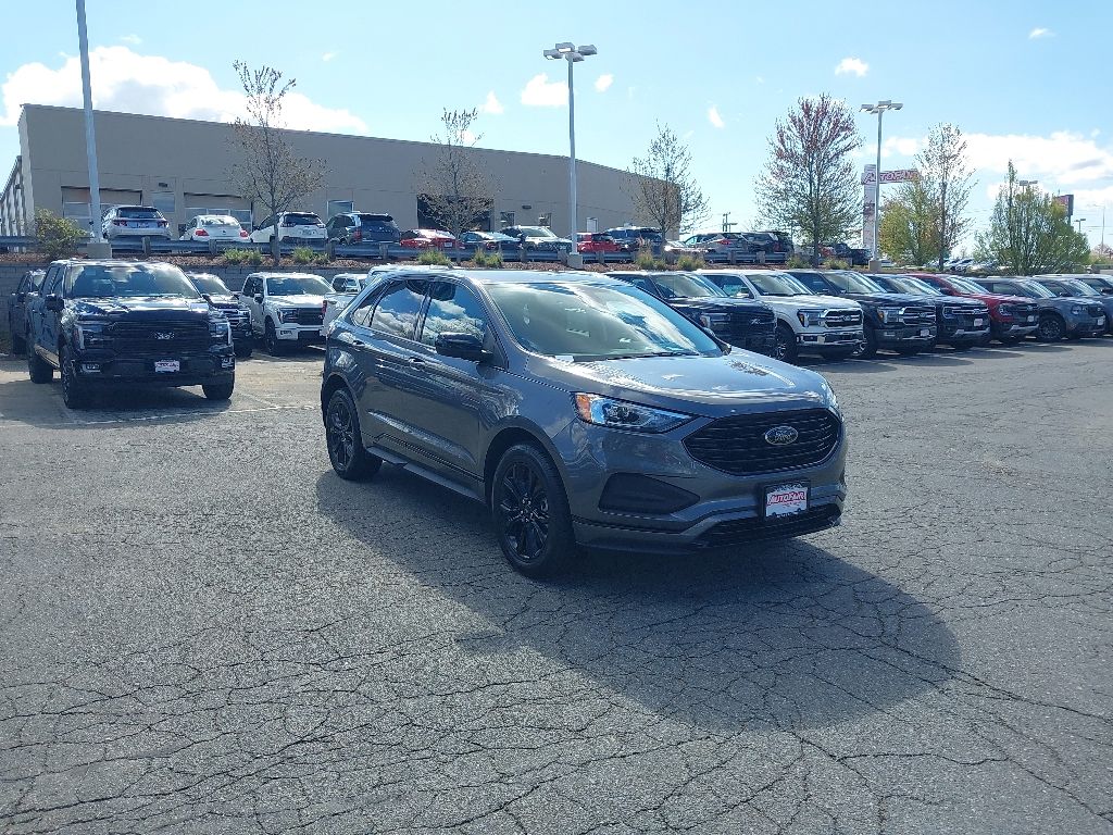2024 Ford Edge SE AWD's photo