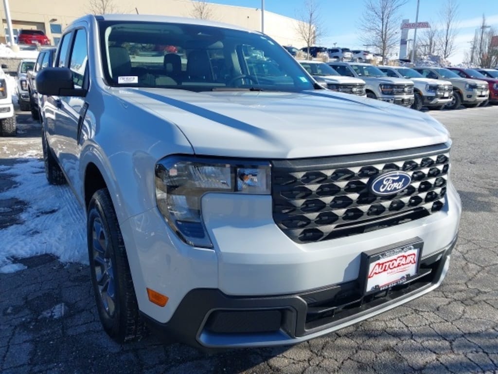 Certified 2025 Ford Maverick XLT Truck