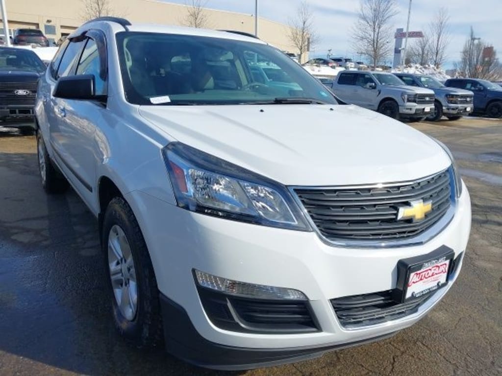 Certified 2017 Chevrolet Traverse LS SUV