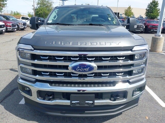 2026 Ford F-350 XLT photo 2