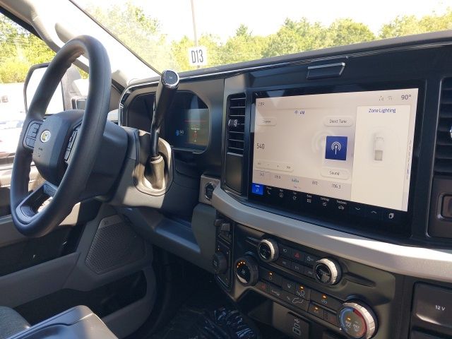 2026 Ford F-350 Super Duty XLT - Photo 25