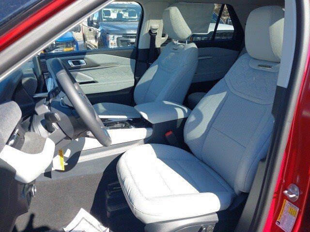 2026 Ford Explorer Platinum - Photo 23