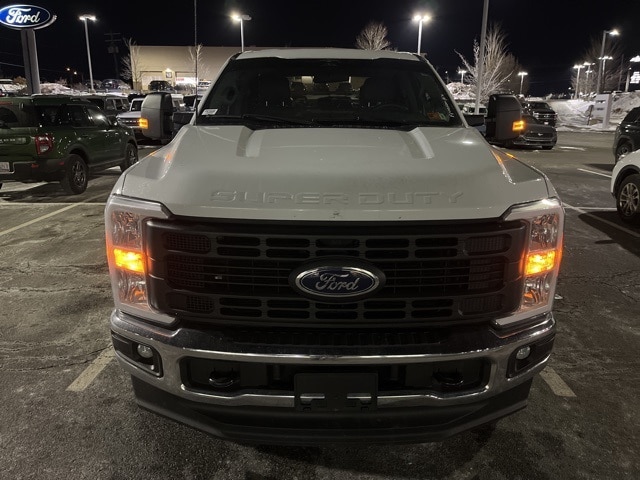 2023 Ford F-350 Super Duty XL's photo