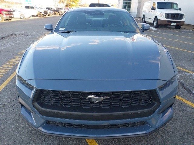 2026 Ford Mustang EcoBoost Premium Fastback - Photo 3