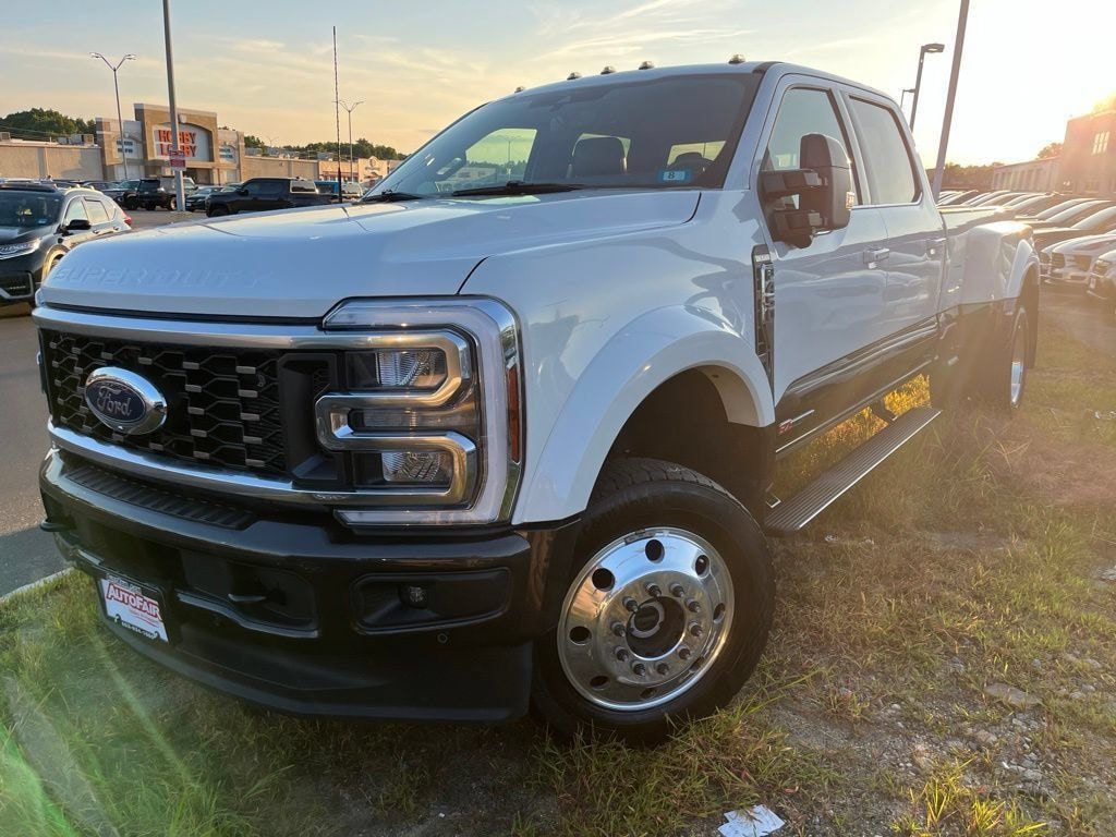 Certified 2025 Ford F-450 King Ranch Truck