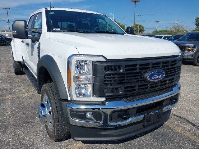 2026 Ford F-450 XL photo 2
