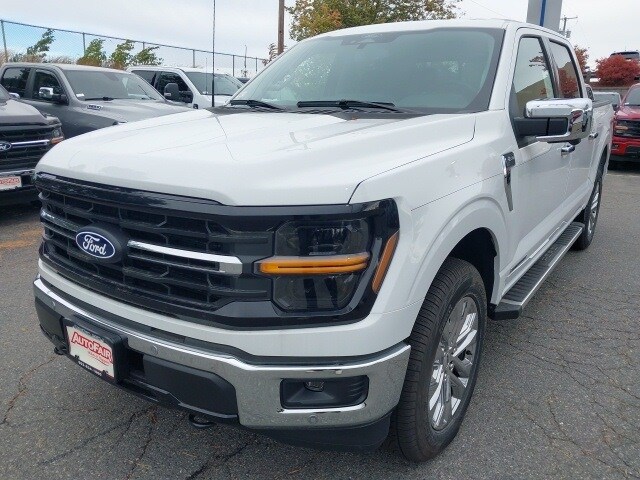2025 Ford F-150 XLT photo 3