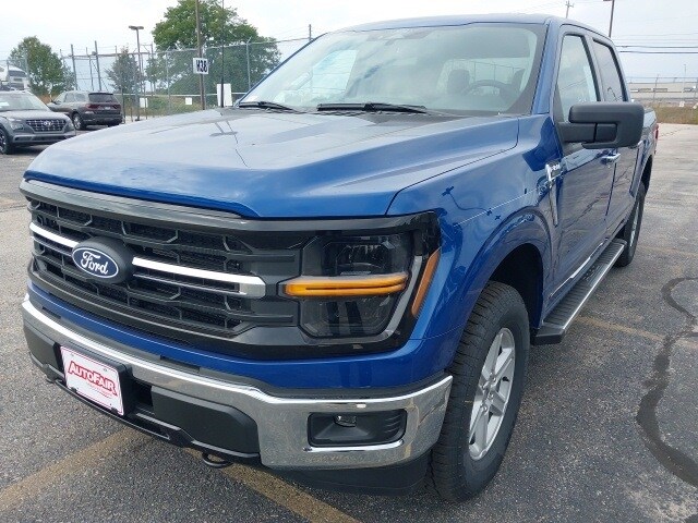 2025 Ford F-150 XLT photo 3