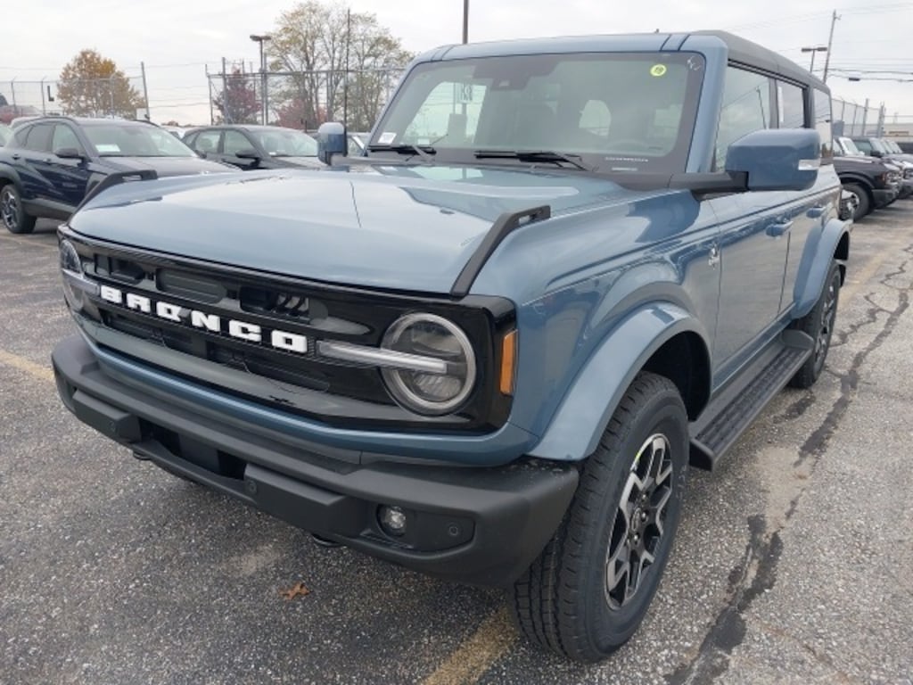 New 2025 Ford Bronco Outer Banks SUV