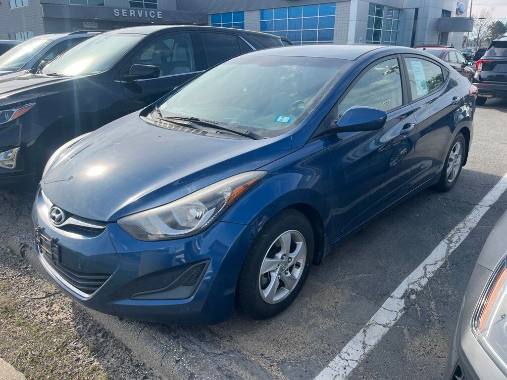Used 2015 Hyundai Elantra SE Sedan