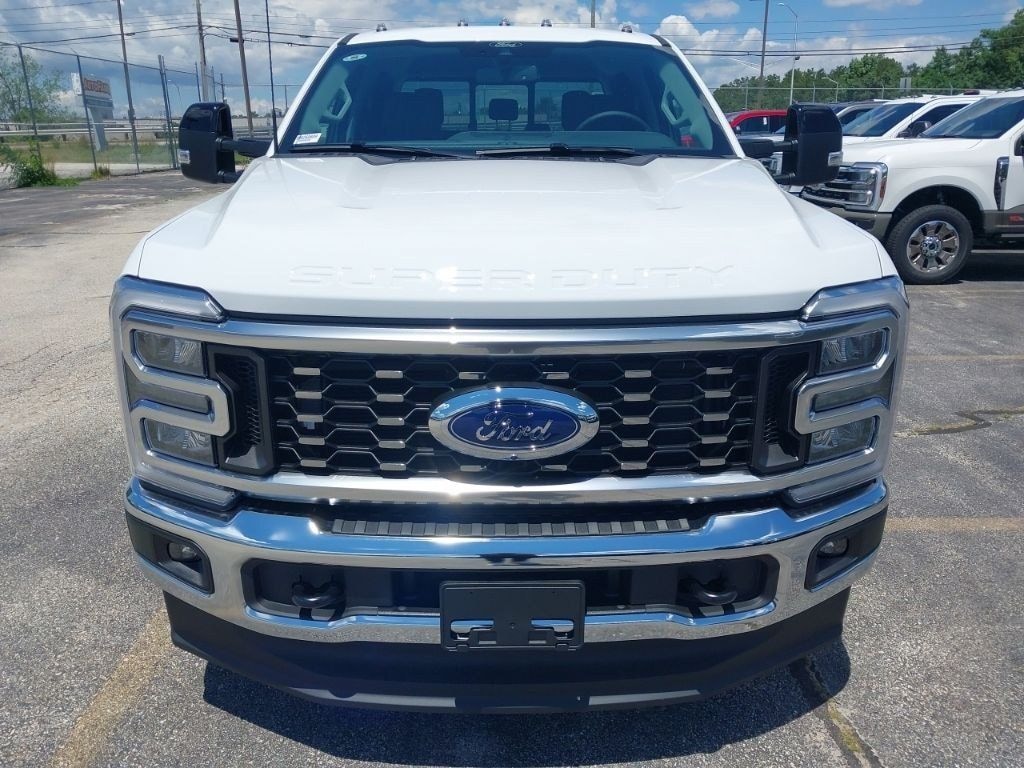 New 2026 Ford F-350 Lariat Truck