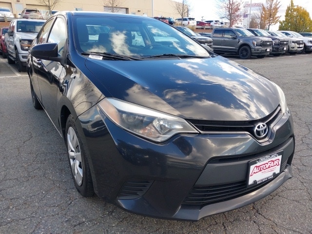 Used 2014 Toyota Corolla LE with VIN 2T1BURHE4EC152166 for sale in Manchester, NH