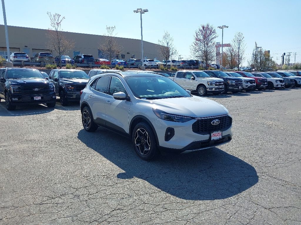 2025 Ford Escape Hybrid