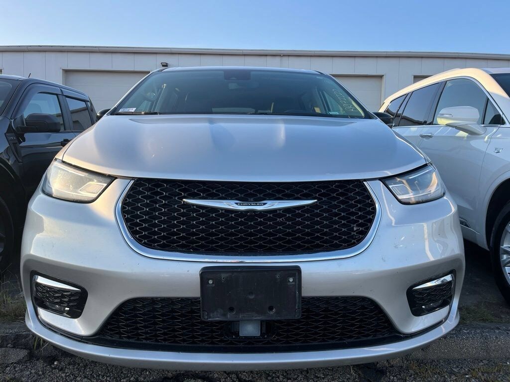 Certified 2024 Chrysler Pacifica Touring L Minivan/Van