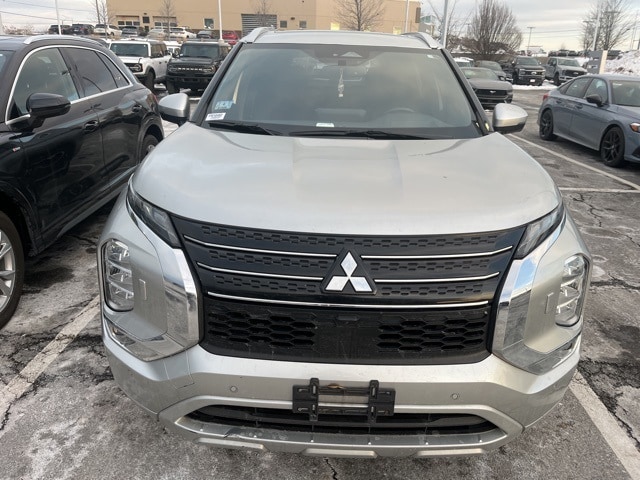 2022 Mitsubishi Outlander SEL's photo