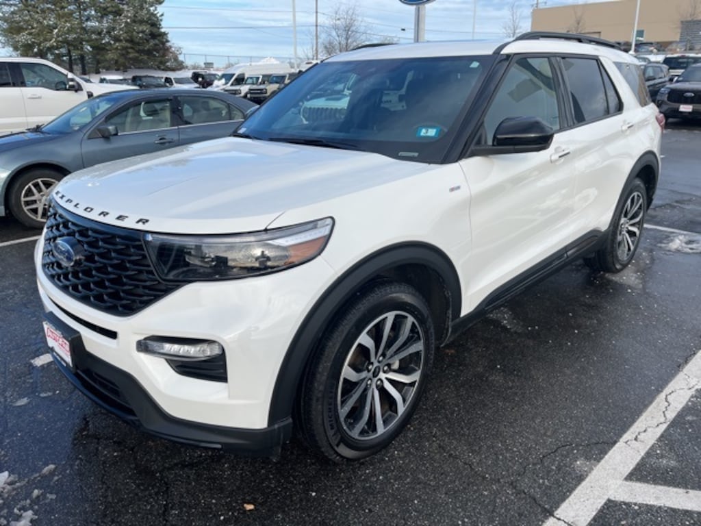 Certified 2023 Ford Explorer ST-Line SUV