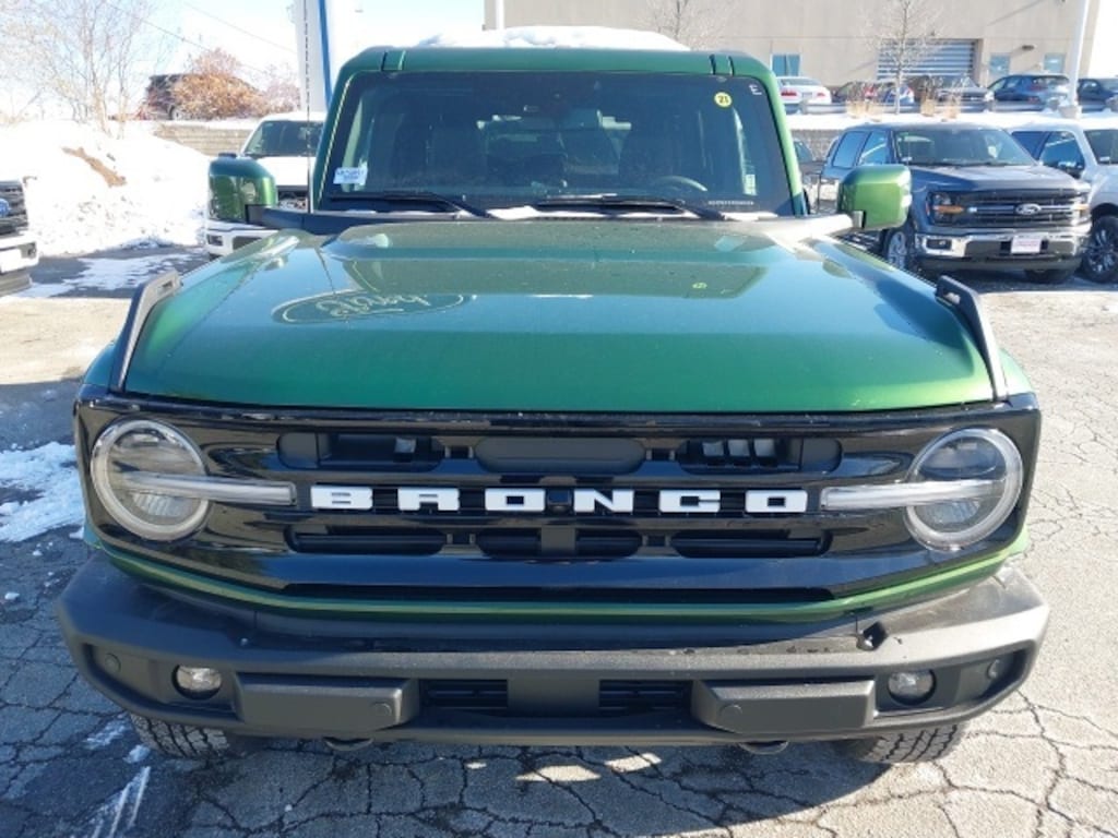 New 2025 Ford Bronco Outer Banks SUV