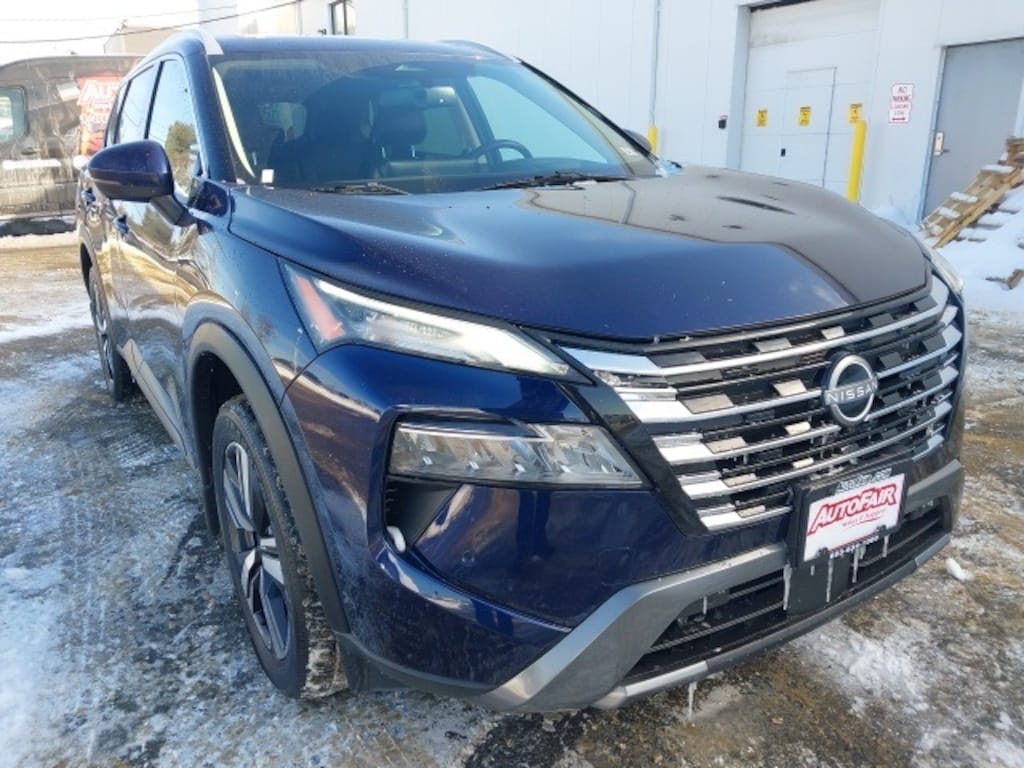 Certified 2025 Nissan Rogue SL SUV