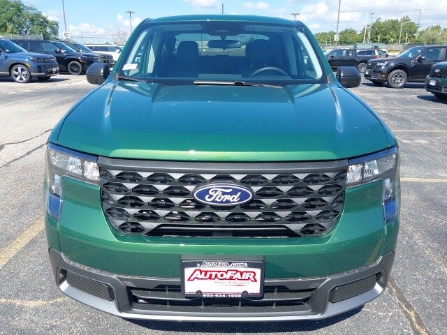 2025 Ford Maverick XLT photo 2