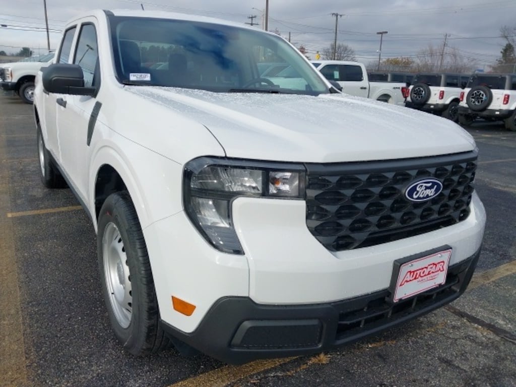 New 2025 Ford Maverick XL Truck