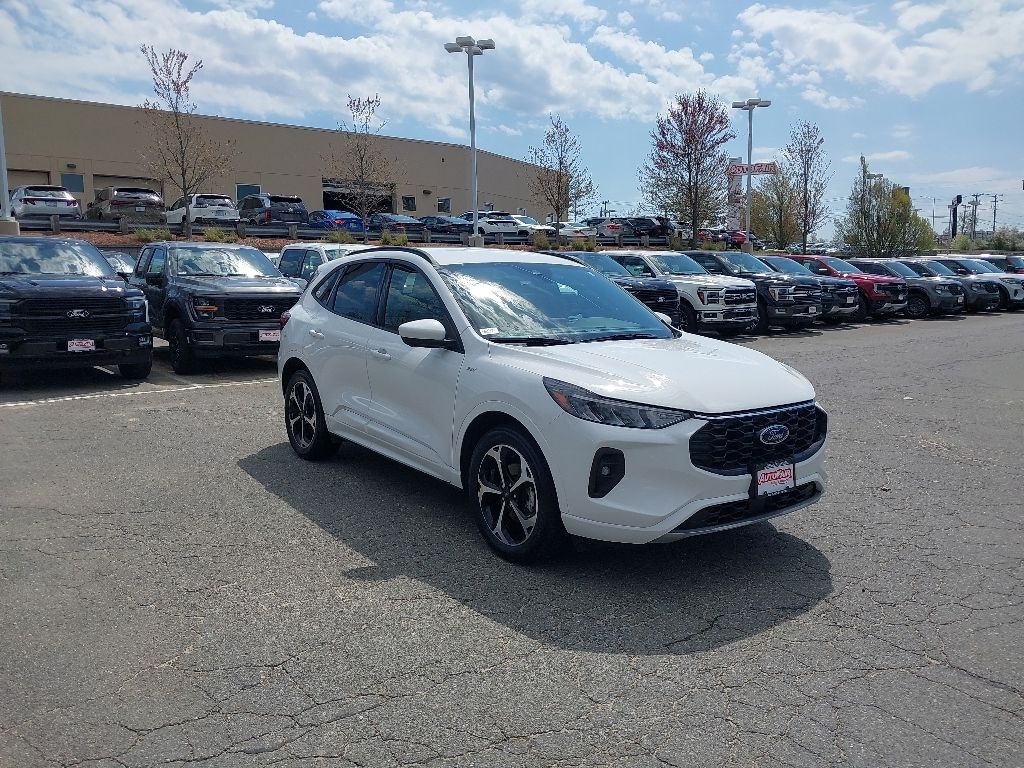Certified 2023 Ford Escape ST-Line Select SUV