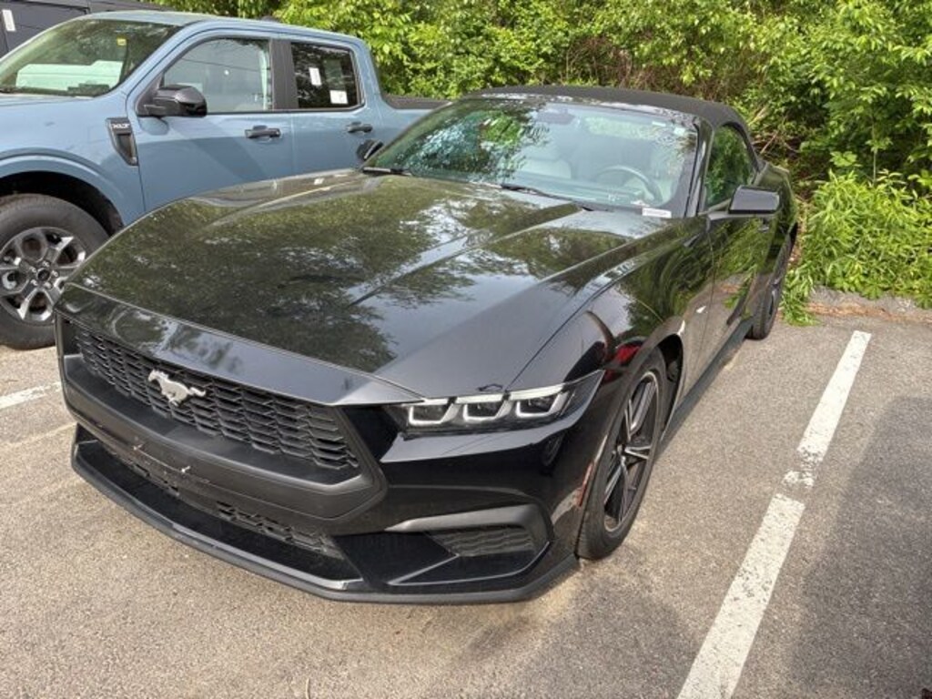 Used 2024 Ford Mustang Convertible