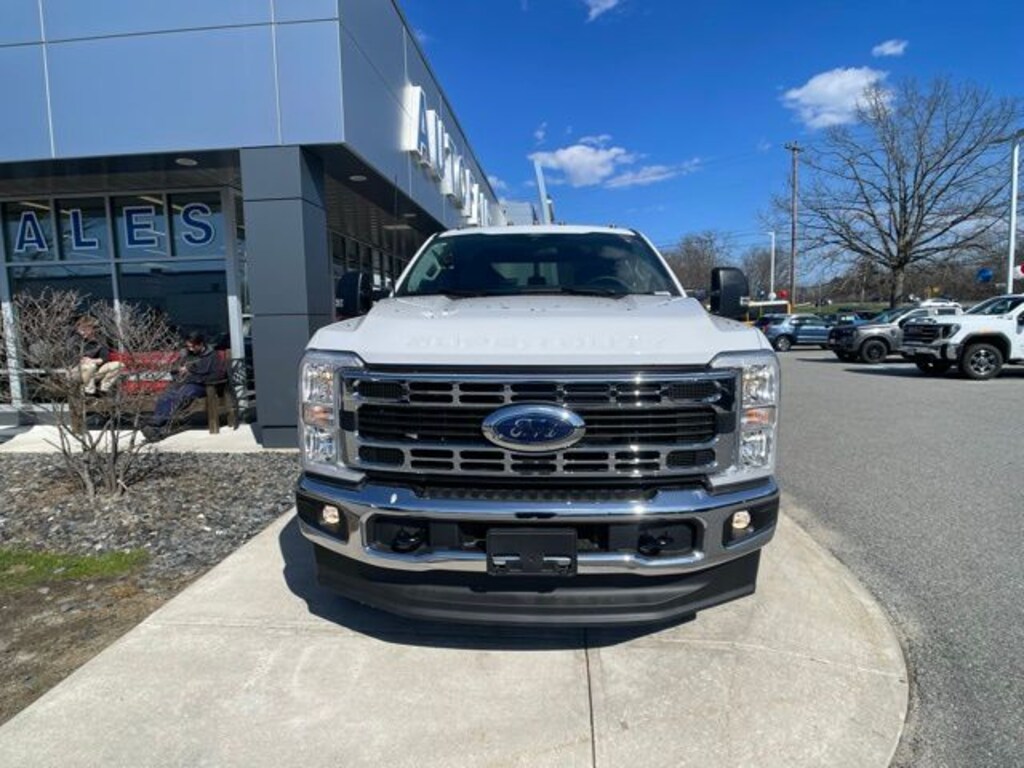 New 2026 Ford F-350 Truck Crew Cab