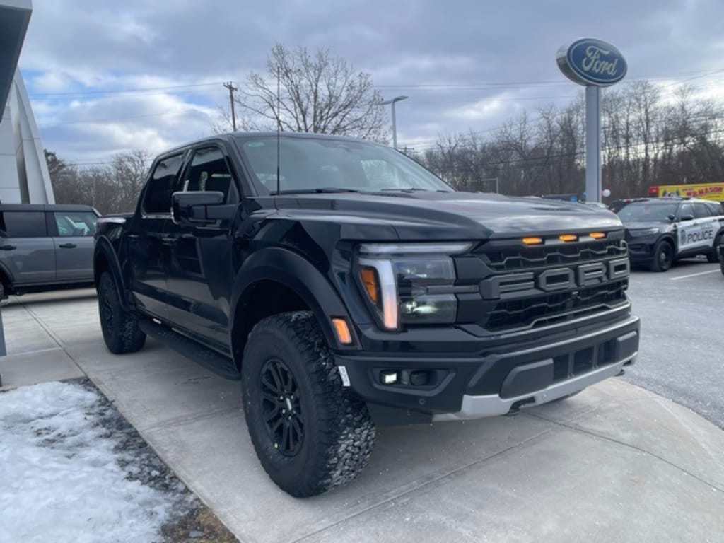 New 2025 Ford F-150 Raptor Truck SuperCrew Cab