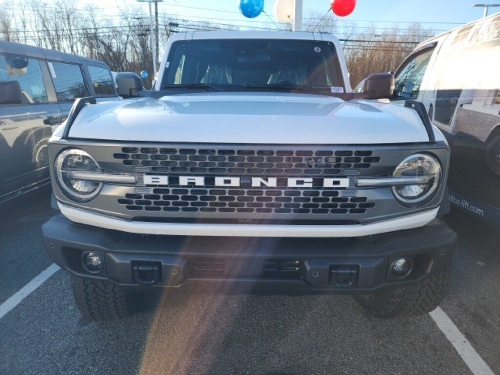 New 2025 Ford Bronco Badlands SUV