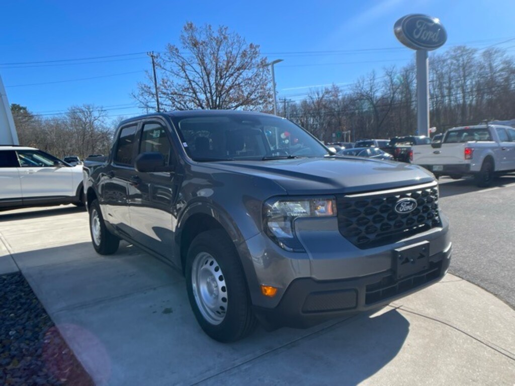 New 2025 Ford Maverick XL Truck SuperCrew