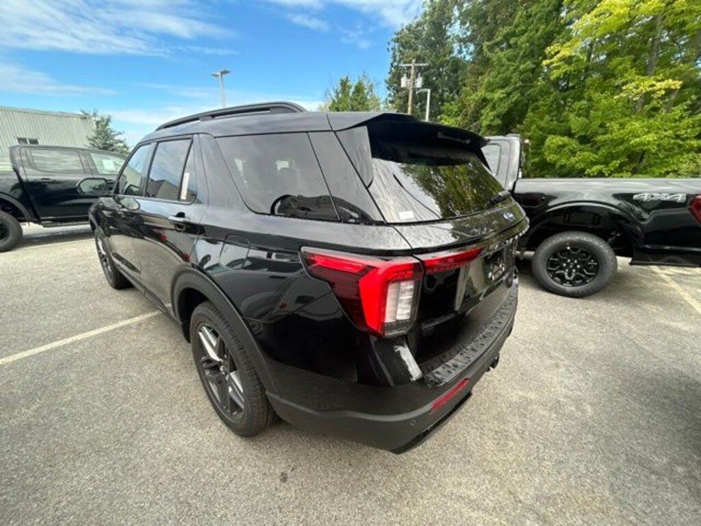 New 2026 Ford Explorer ST-Line SUV
