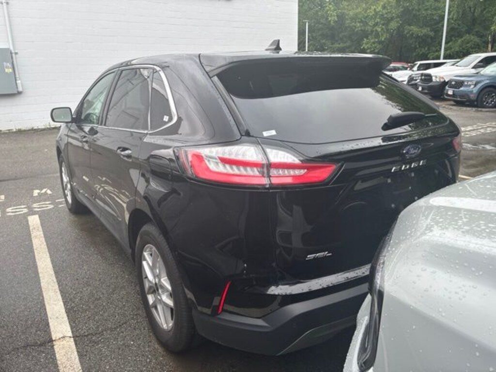 Certified 2024 Ford Edge SUV