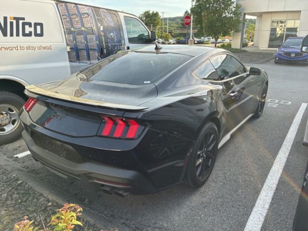Used 2025 Ford Mustang Coupe