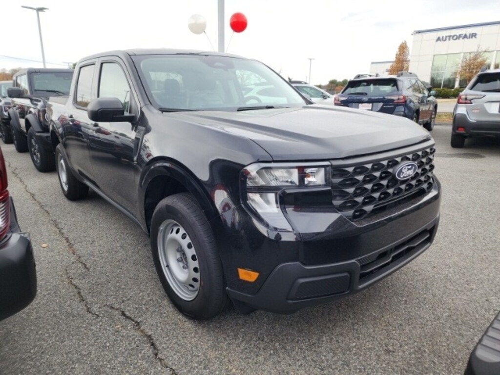New 2025 Ford Maverick XL Truck SuperCrew