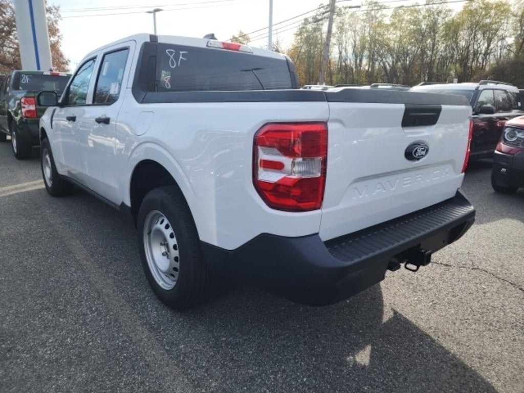 New 2025 Ford Maverick XL Truck SuperCrew