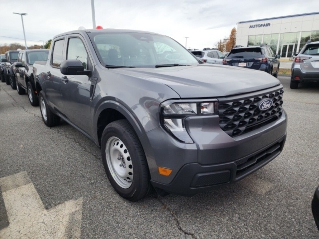 New 2025 Ford Maverick XL Truck SuperCrew