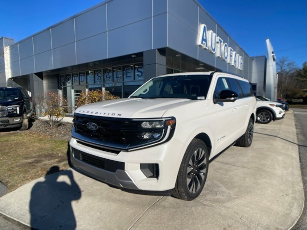 New 2025 Ford Expedition Max Platinum SUV