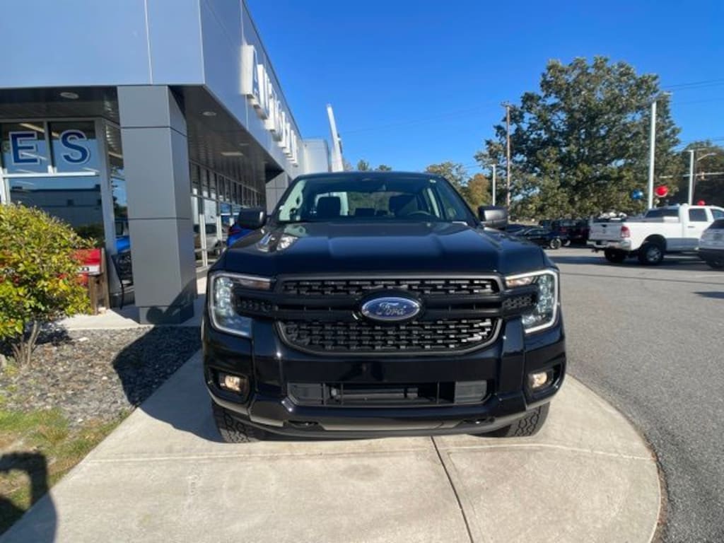 New 2025 Ford Ranger XL Truck SuperCrew