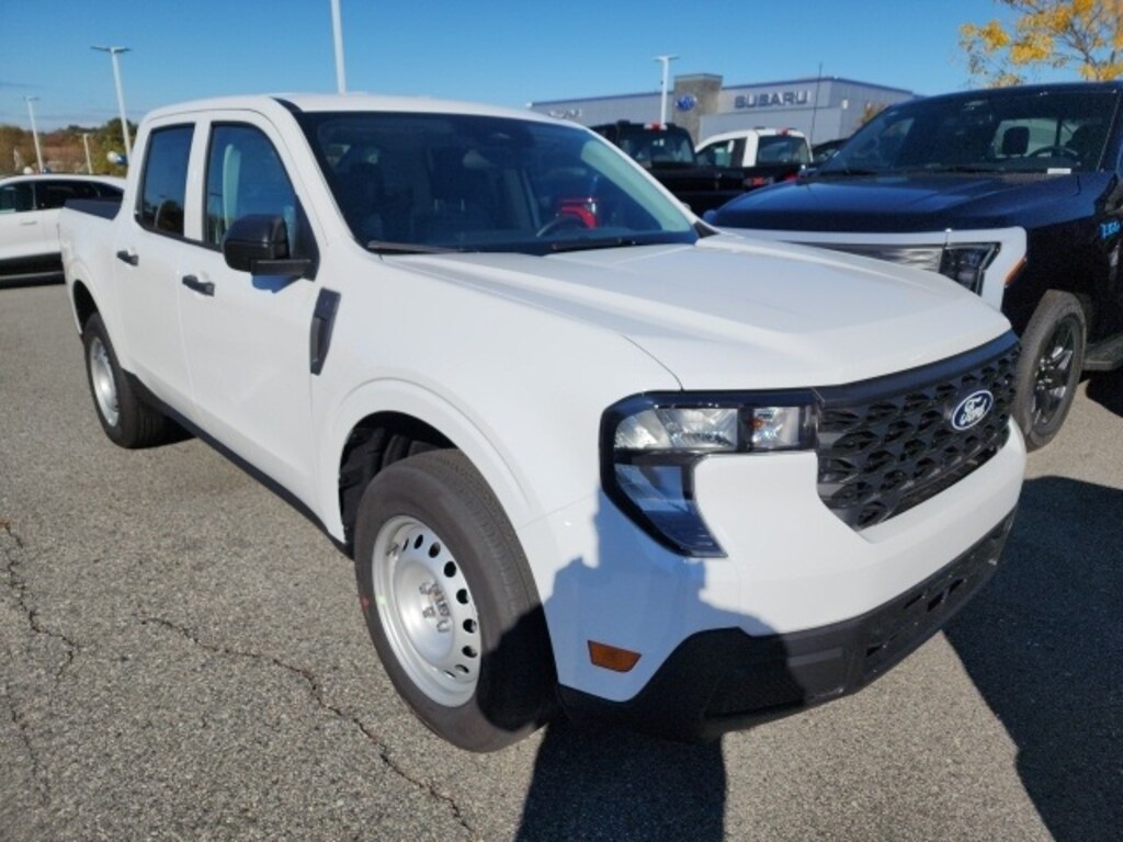 New 2025 Ford Maverick XL Truck SuperCrew
