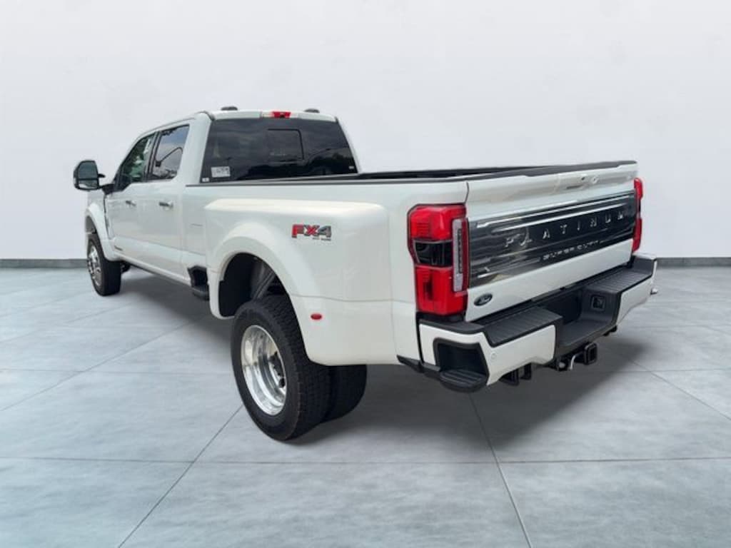 New 2026 Ford F-450 Truck Crew Cab
