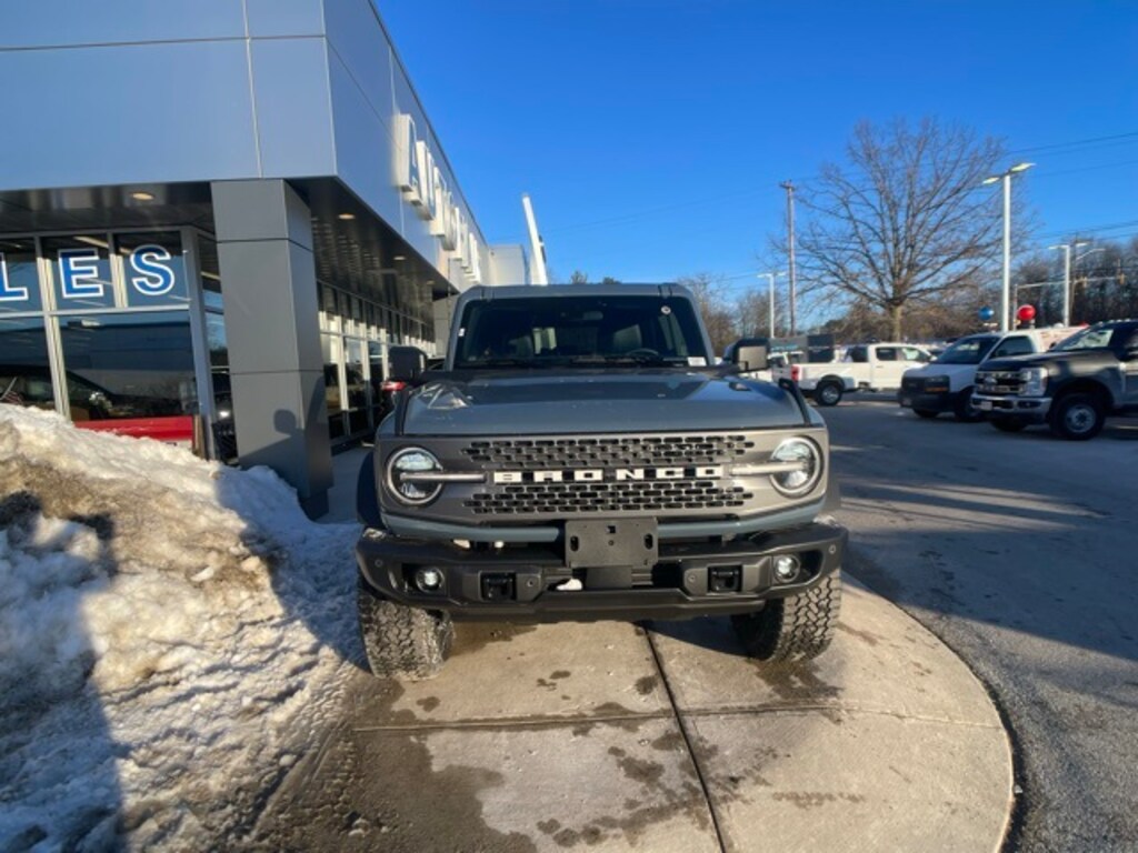 New 2025 Ford Bronco Badlands SUV