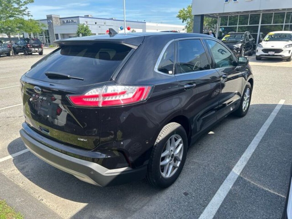 Certified 2024 Ford Edge SUV