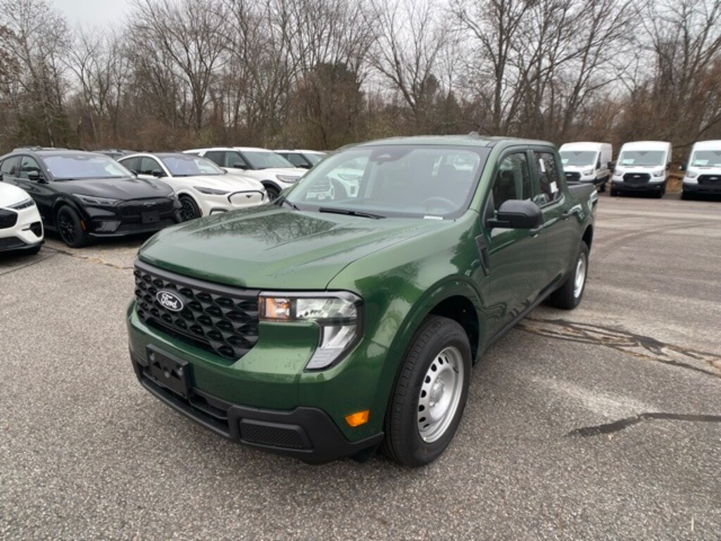 New 2025 Ford Maverick XL Truck SuperCrew