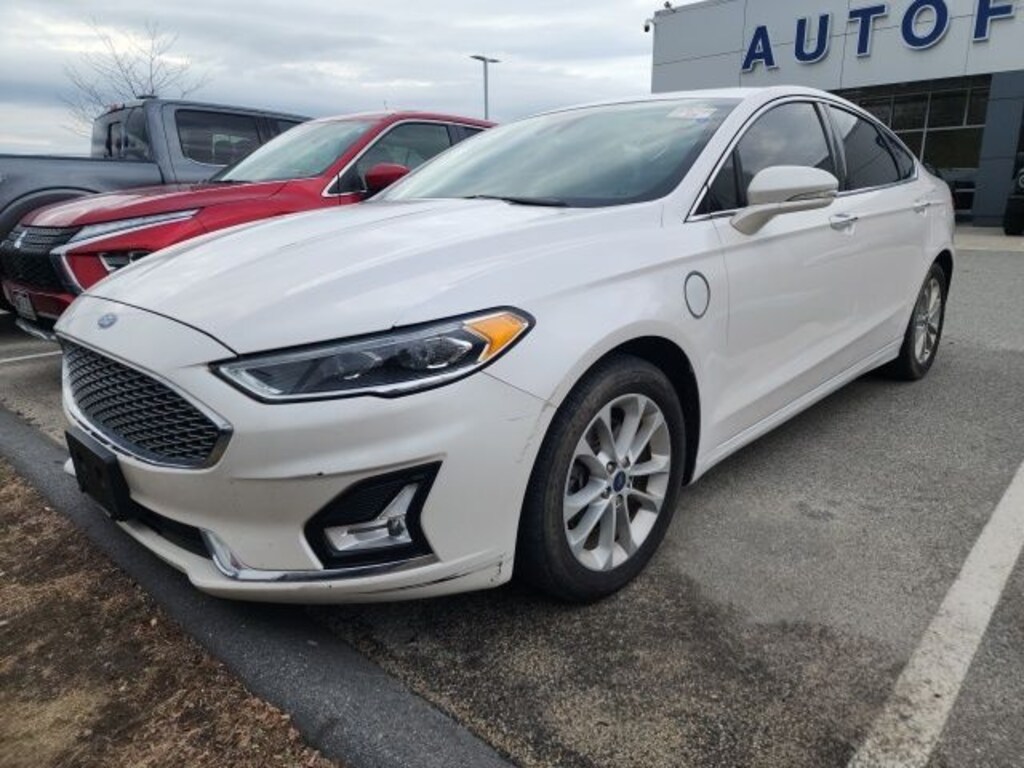 Certified 2019 Ford Fusion Energi Titanium Sedan