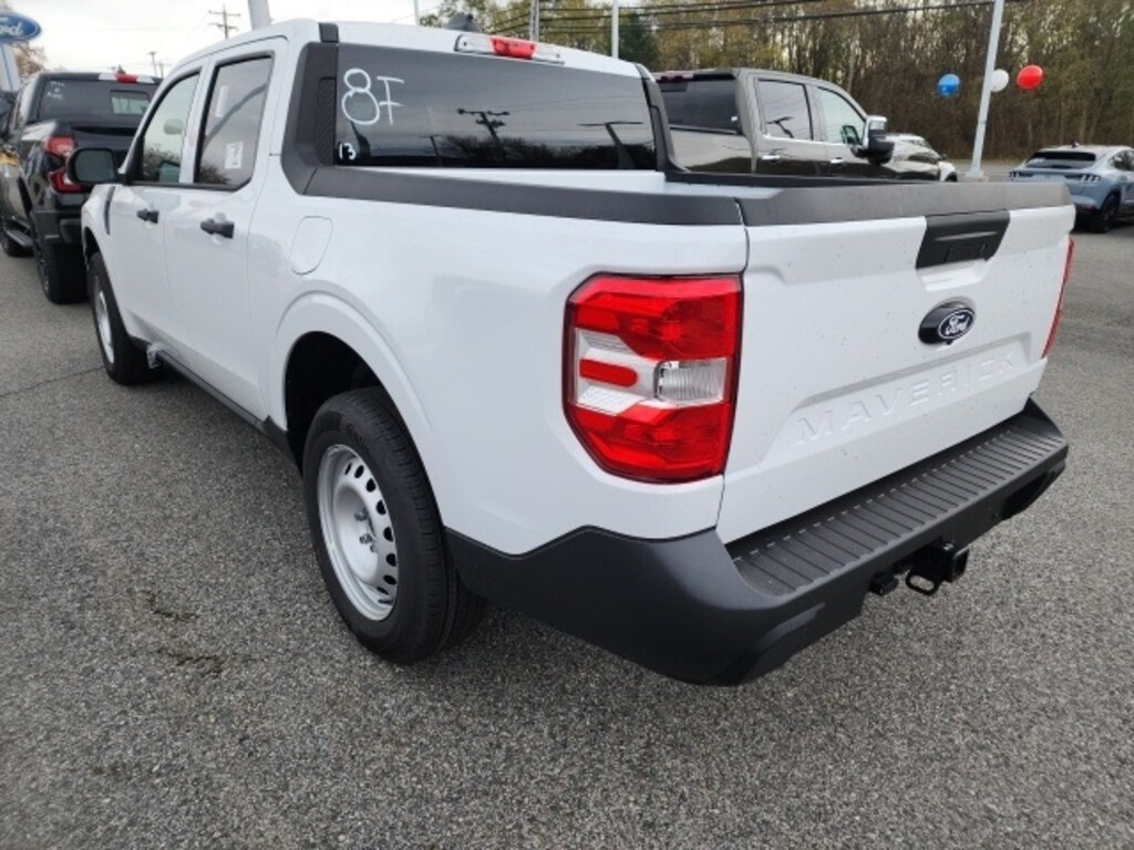 New 2025 Ford Maverick XL Truck SuperCrew