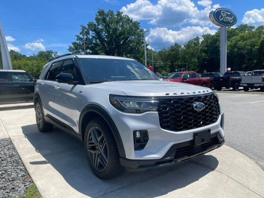 New 2026 Ford Explorer ST-Line SUV