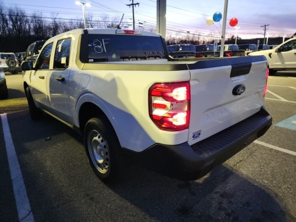 New 2025 Ford Maverick XL Truck SuperCrew