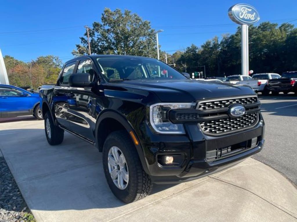 New 2025 Ford Ranger XL Truck SuperCrew