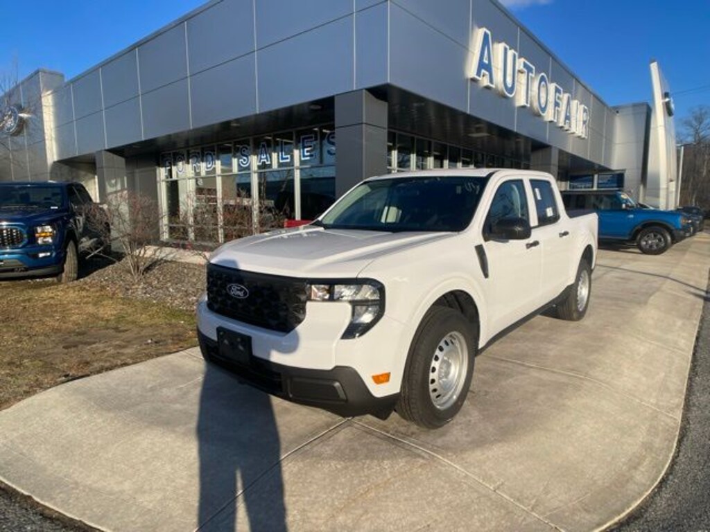 New 2025 Ford Maverick XL Truck SuperCrew