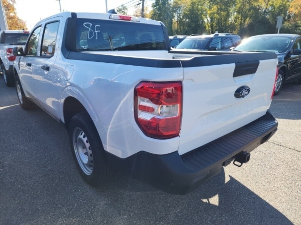 New 2025 Ford Maverick XL Truck SuperCrew